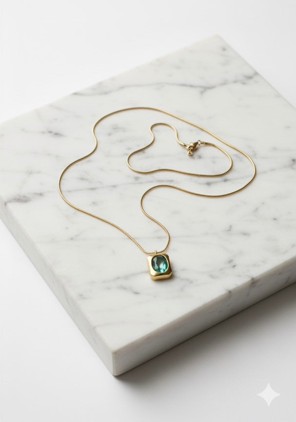Gold Tone Green Crystal Pendant Necklace